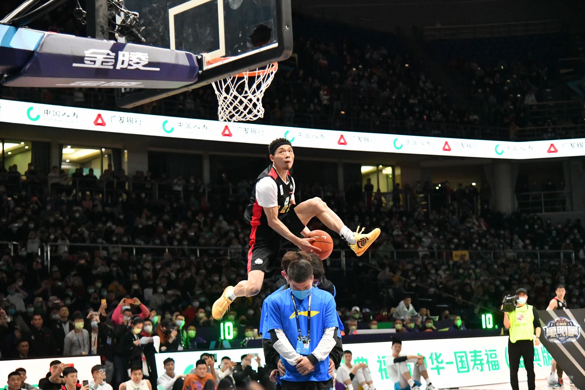 这类活动往 这类活动往