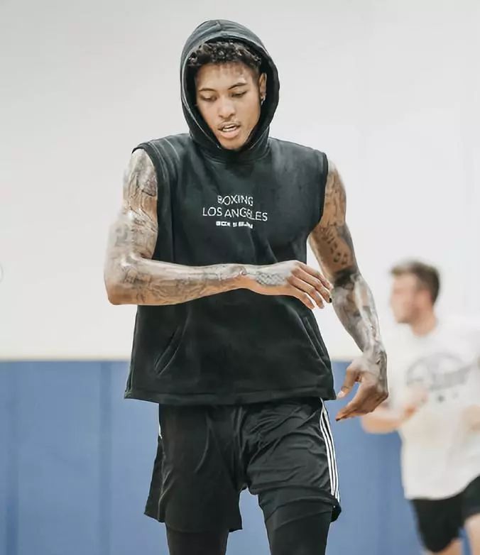 先在翻牌放 先在翻牌放